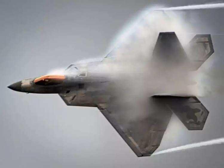 <p><strong><span style="color:#B22222">HIZ:</span> MACH 2.25 (YAKLAŞIK 2.410 KM/S</strong></p>
