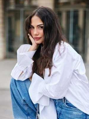 <p>T&uuml;rk dizi ve film sekt&ouml;r&uuml;n&uuml;n sevilen oyuncuları arasında yerini alan 34 yaşındaki &uuml;nl&uuml; oyuncu Demet &Ouml;zdemir&rsquo;in yıllar &ouml;nce izleyici olarak katıldığı bir programda ki videosu ortaya &ccedil;ıktı.</p>
