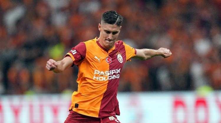 <p>Sarı-kırmızılıların, Sallai i&ccedil;in 15 milyon euro, Nelsson i&ccedil;in ise 10 milyon euroluk teklif beklediği ifade edildi.<br />
<br />
&nbsp;</p>
