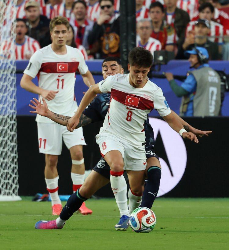 <p>FIFA'nın internet sitesinde yer alan bilgilere g&ouml;re D&uuml;nya Kupası &ouml;ncesinde 22. sırada bulunan T&uuml;rkiye, 32. sıraya geriledi.</p>
