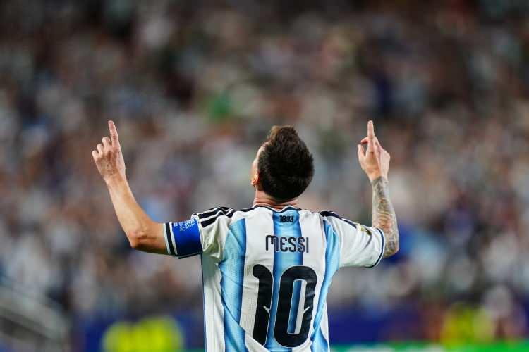 <p>Messi, D&uuml;nya Kupası tarihindeki gol sayısını 16'ya y&uuml;kseltmesiyle rekor tazeledi...&nbsp;</p>
