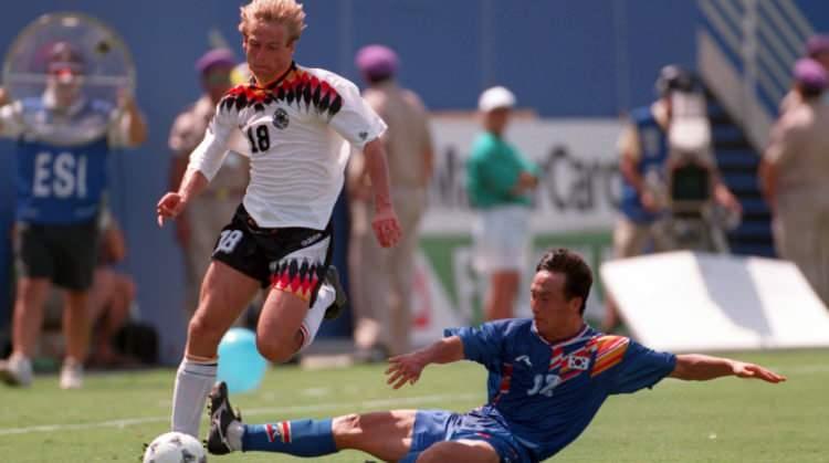 <p><span style="color:#B22222"><strong>8-J&Uuml;RGEN KLİNSMANN</strong></span></p>

<p>ALMANYA</p>

<p><strong>*11 GOL</strong></p>
