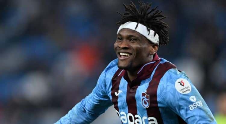 <p>Fulham'ın, Trabzonspor forması giyen Chibuike Nwaiwu i&ccedil;in teklifini 20 milyon euroya &ccedil;ıkardığı belirtildi.<br />
<br />
Bordo-mavililerin ise Nijeryalı savunmacı i&ccedil;in 25 milyon euro ve sonraki satıştan pay beklediği ifade edildi.&nbsp;</p>

<p><br />
(T&Uuml;RKİYE GAZETESİ)</p>
