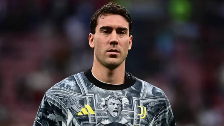<p>Beşiktaş, Vincenzo Italiano'nun &ccedil;ok istediği Dusan Vlahovic i&ccedil;in bastırıyor.<br />
<br />
Yıllık 8 milyon euro isteyen Sırp golc&uuml; bu bedelin altına imza atmayı d&uuml;ş&uuml;nm&uuml;yor.<br />
<br />
(FOTOMA&Ccedil;)</p>
