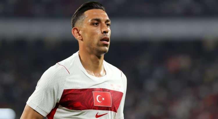 <p>Fenerbah&ccedil;e'de İsmail Kartal'ın teknik direkt&ouml;rl&uuml;k g&ouml;revine gelmesiyle birlikte İrfan Can Kahveci'nin de gelecek sezon takımın &ouml;nemli par&ccedil;alarından biri olması bekleniyor.<br />
<br />
(FANATİK)</p>
