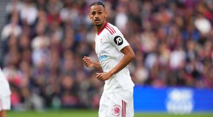 <p>Beşiktaş, Djibril Sow i&ccedil;in Sevilla'nın kapısını &ccedil;aldı.<br />
<br />
İsvi&ccedil;reli orta sahaya bonuslarla birlikte 7 milyon euro teklif edildi.<br />
<br />
(SABAH)</p>
