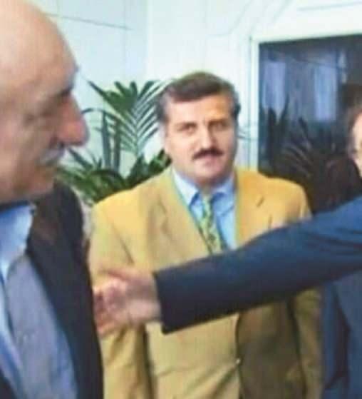 <p><span style="color:#B22222"><strong>AHMET KARA:</strong></span></p>

<p>TSK, Emniyet ve MİT imamlarının bağlı olduğu, &ouml;rg&uuml;t i&ccedil;indeki "ikinci adam" konumundaki şahıs.</p>
