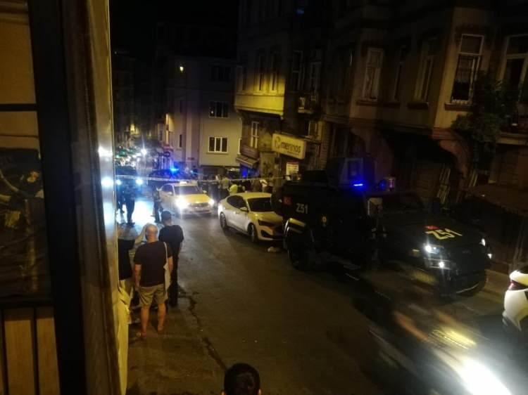 <p><span style="color:rgb(33, 37, 41)">Olay, saat 02.30 sıralarında Kalyoncu Kulluğu Mahallesi&rsquo;nde meydana geldi.&nbsp;</span></p>
