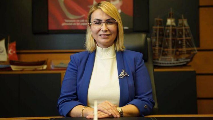 <p><span style="color:#B22222"><strong>YASEMİN FAZLACA&nbsp;</strong></span></p>

<p><strong>ALTINOVA (YALOVA)&nbsp;</strong></p>

<p><strong>CHP</strong></p>
