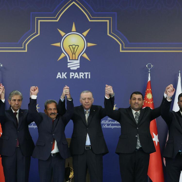 <p><span style="color:#B22222"><strong>ABİT &Ouml;ZDEMİR</strong></span></p>

<p><strong>R&Uuml;STEMGEDİK (MUŞ)</strong></p>

<p><strong>&nbsp;DEVA</strong></p>
