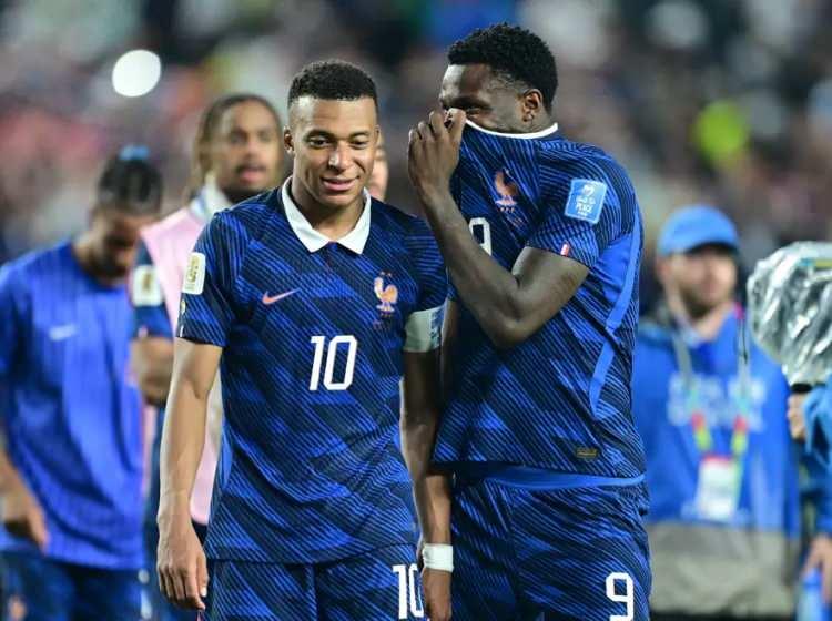 <p>Messi'yi D&uuml;nya Kupası'ndaki gol krallığı yarışında takip eden Fransız futbolcu Mbappe toplam 100 milyon dolar, Manchester City forması giyen ve sosyal medya paylaşımlarıyla da adından s&ouml;z ettiren Haaland 80 milyon dolar gelire sahip.</p>

<p>&nbsp;</p>
