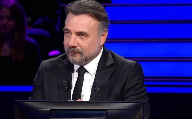 <p>İşte uzun zamandır bekar takılan 61 yaşındaki Oktay Kaynarca'dan erken yaşta evlilik ve &ccedil;ocuk sahibi olmak &uuml;zerine dikkat &ccedil;eken a&ccedil;ıklamalar:</p>
