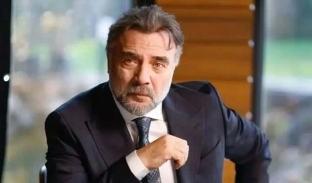 <p>"ERKEN YAŞTA EVLENİLMELİ"<br />
"Evlenmek ve &ccedil;ocuk yapmak bence erken yaşlarda kesinlikle yapılması gereken bir şey.</p>

<p>&nbsp;</p>
