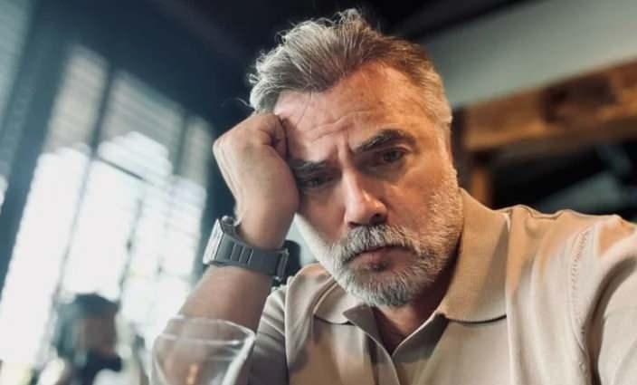 <p>"6 &Ccedil;OCUĞUM OLURDU"<br />
&Ccedil;&uuml;nk&uuml; o kadar &ccedil;ok hayatın telaşına kapılıp bir şeylerle uğraşıyoruz ki, o kadar &ccedil;ok şeyle uğraştıktan sonra geriye d&ouml;n&uuml;p bakıyoruz.</p>

<p>&nbsp;</p>
