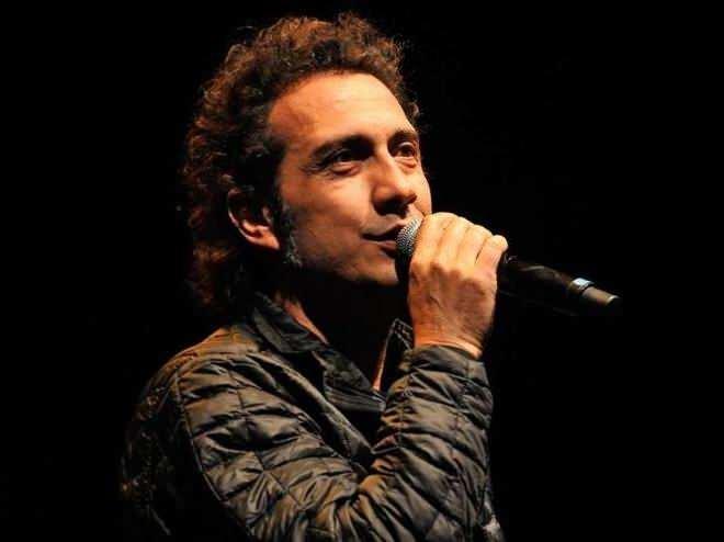 <p><strong>T&uuml;rk rock m&uuml;ziğin sevilen seslerinden Kıra&ccedil;, m&uuml;zik kariyerindeki başarısının yanı sıra doğada ge&ccedil;irdiği yaşam tarzıyla g&uuml;ndeme geliyor. Şarkıcı Kıra&ccedil;, şehir hayatından uzaklaşıp neler yaptığını anlattı.</strong></p>
