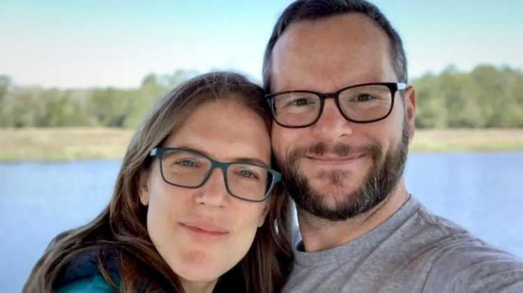 <p><strong>İngiltere'de yaşayan Alan ve Katie Donegan &ccedil;ifti, yıllarca uyguladıkları sıkı tasarruf y&ouml;ntemleri sayesinde bir&ccedil;ok kişinin hayalini kurduğu erken emekliliğe ulaştı.&nbsp;</strong></p>
