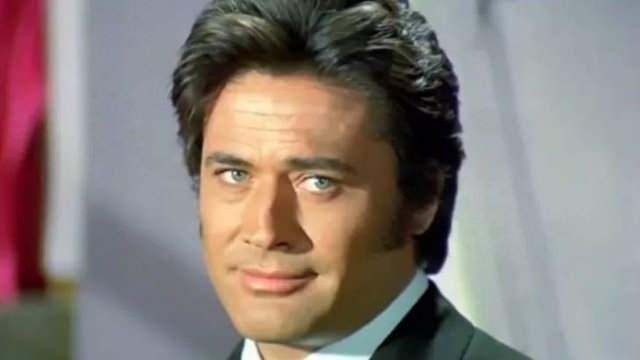 <p><span style="color:#B22222"><strong>26 ESKİŞEHİR &ndash; C&Uuml;NEYT ARKIN</strong></span></p>
