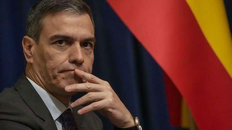 <p><strong><span style="color:#B22222">31)&nbsp; PEDRO S&Aacute;NCHEZ&nbsp;</span> |&nbsp; İspanya Başbakanı</strong></p>
