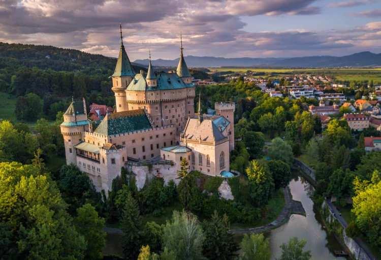 <p><span style="color:inherit"><strong><span style="color:rgb(178, 34, 34)">SLOVAKYA&nbsp;</span>&nbsp;|&nbsp; 63</strong></span></p>

<p>&nbsp;</p>

