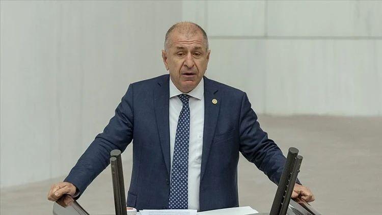 <p><span style="color:#B22222"><strong>&Uuml;MİT &Ouml;ZDAĞ</strong></span></p>

<p><strong>​SİYASET BİLİMCİ, PROFES&Ouml;R</strong></p>
