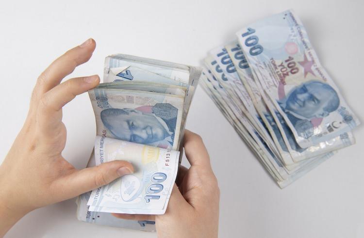 <p><span style="color:#B22222"><strong>DENİZBANK</strong></span></p>

<p><span style="color:#B22222"><strong>YENİ M&Uuml;ŞTERİLERE &Ouml;ZEL</strong></span></p>

<p>Emeklilere 30.000 TL'ye varan nakit promosyon<br />
100.000 TL'ye kadar %0 faizli nakit fırsatı<br />
EFT/Havale: &Uuml;cretsiz<br />
Tanışma faizi: Var<br />
G&uuml;nl&uuml;k faiz: Var<br />
Aidatsız kredi kartı: Var<br />
ATM sayısı: 2.500<br />
Şube sayısı: 250</p>
