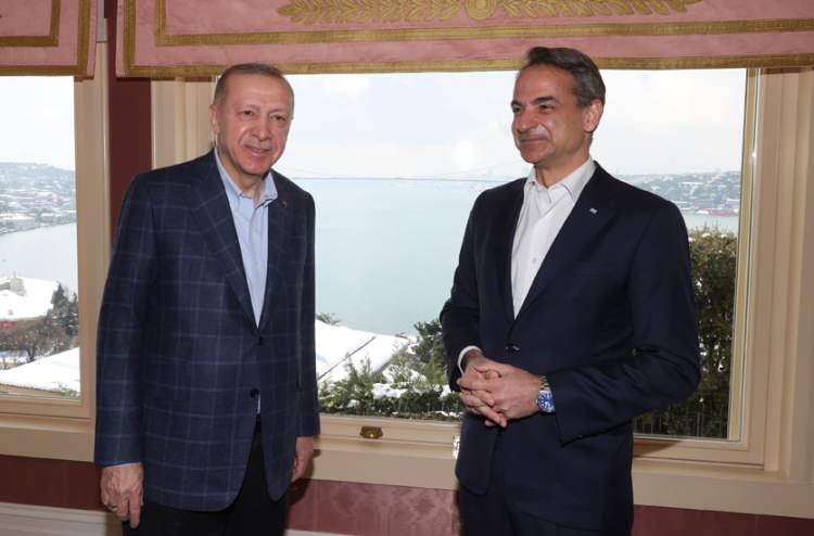 <p><span style="color:#B22222"><strong>YUNANİSTAN BAŞBAKANI KİRYAKOS Mİ&Ccedil;OTAKİS</strong></span></p>
