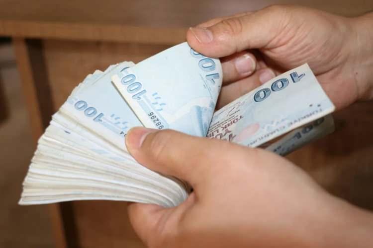 <p>İş Bankası'nda ek kampanyalarla toplam tutar 25.000 TL'ye &ccedil;ıkabiliyor. İlk kez iki otomatik fatura talimatı veren emekli maaş m&uuml;şterilerine 1.000 TL MaxiPuan, ilk kez bireysel kredi kartı başvurusu yapan ve 31 Ağustos 2026'ya kadar toplam 9.000 TL harcama yapanlara 9.000 TL MaxiPuan sağlanıyor</p>

<p>&nbsp;</p>
