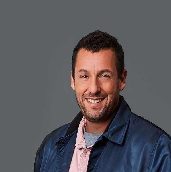 <p><span style="color:#B22222"><strong>NİKAHI ADAM SANDLER KIYDI</strong></span></p>
