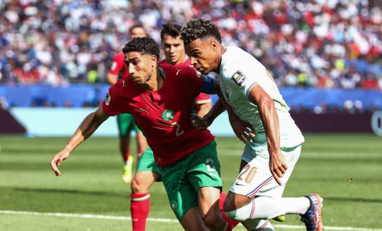 <p>* FAS<br />
<br />
* &Ccedil;EYREK FİNALDE VEDA ETTİ<br />
<br />
** Turnuvanın favorilerinden Fransa'ya 2-0 kaybeden Fas, D&uuml;nya Kupası'na &ccedil;eyrek finalde veda etti.</p>
