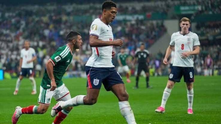<p>Turnuvanın ev sahiplerinden Meksika ise son 16 turunda İngiltere'ye 3-2 mağlup olarak &ccedil;eyrek final hayaline ulaşamadan organizasyona veda etti.</p>
