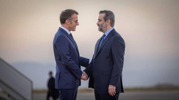 <p><span style="color:rgb(51, 51, 51)">Macron, Beşar Esad rejiminin devrilmesinin ardından Suriye'yi ziyaret eden ilk Avrupa Birliği (AB) &uuml;lkesi lideri olurken, aynı zamanda 2009 yılından bu yana Suriye'yi ziyaret eden ilk Fransa Cumhurbaşkanı oldu.</span></p>
