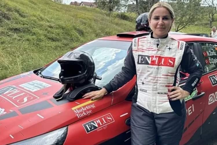 <p><strong>T&uuml;rkiye'yi uluslararası motor sporlarında temsil eden ve Fransa Ralli Şampiyonası i&ccedil;in İtalya'ya giden milli ralli pilotu Nazan Zorlu, yarış &ouml;ncesinde İtalya'da hırsızlık mağduru oldu.</strong></p>
