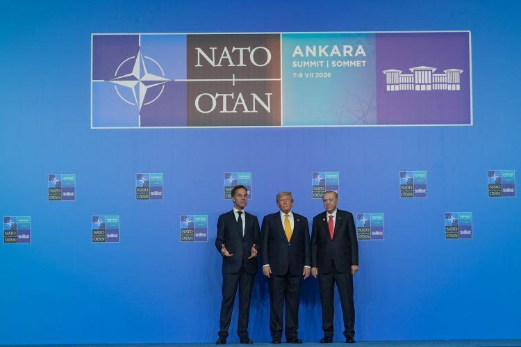 <p>Cumhurbaşkanı Recep Tayyip Erdoğan ve NATO Genel Sekreteri Mark Rutte, Cumhurbaşkanlığı K&uuml;lliyesi'nde ger&ccedil;ekleştirilen 36.⁠ ⁠NATO Devlet ve H&uuml;k&uuml;met Başkanları Zirvesi kapsamında yapılacak Kuzey Atlantik Konseyi toplantısı &ouml;ncesinde ABD Başkanı Donald Trump'ı karşıladı.</p>

<p>&nbsp;</p>
