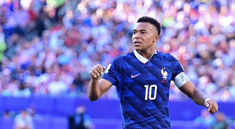 <p><strong>1- KYLİAN MBAPPE | 5 MA&Ccedil; | 7 GOL</strong></p>
