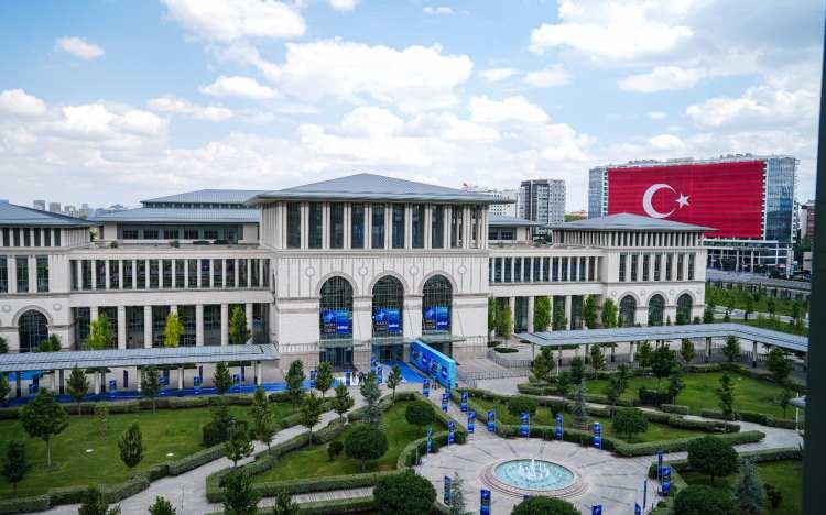 <p>Zirve kapsamında katılımcılara Esenboğa, Ankara ve M&uuml;rted havalimanları hizmet verecek.</p>
