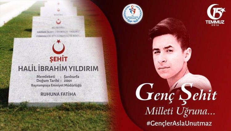 <p><strong>ŞEHİT HALİL İBRAHİM YILDIRIM - 15</strong></p>

<p>Bayrampaşa Emniyet M&uuml;d&uuml;rl&uuml;ğ&uuml; &ouml;n&uuml;nde, babasıyla birlikte sokağa &ccedil;ıkan Halil İbrahim, yaşanan &ccedil;atışma sırasında başına isabet eden kurşunla şehit oldu.</p>
