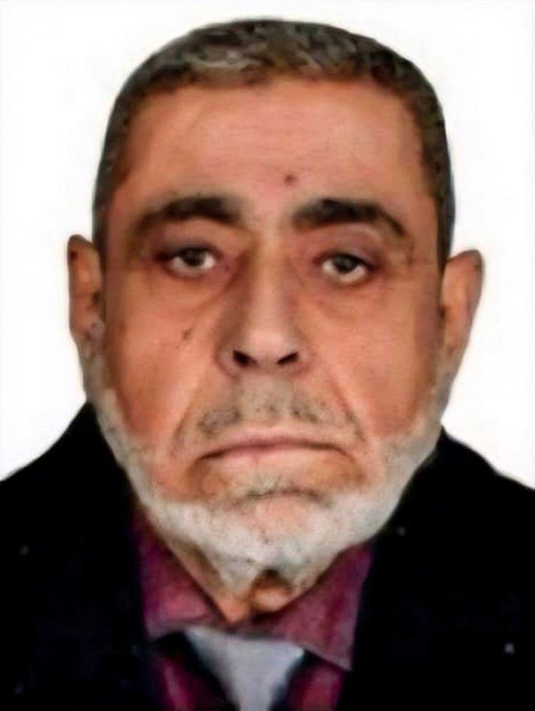 <p>Emekli polis memuru eşi Ali Fuat Uzunoğlu'nu (77) &ouml;ld&uuml;r&uuml;p, cesedini 15 par&ccedil;aya ayırdıktan sonra farklı &ccedil;&ouml;plere atan 3 &ccedil;ocuk annesi Adalet Uzunoğlu (69), ilk duruşmada savunma yaptı.&nbsp;</p>

