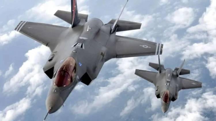 <p><strong>F35 HANGİ &Uuml;LKELERDE VAR?</strong></p>

<p>&nbsp;</p>

<p>Programına g&ouml;re 2030 yılına kadar Avrupa'da 550'den fazla F-35 olması bekleniyor. Hint-Pasifik b&ouml;lgesinde ise bu sayının 300'&uuml; aşacağı tahmin ediliyor. F-35, ABD'nin yanı sıra 19 &uuml;lkede bulunuyor.</p>
