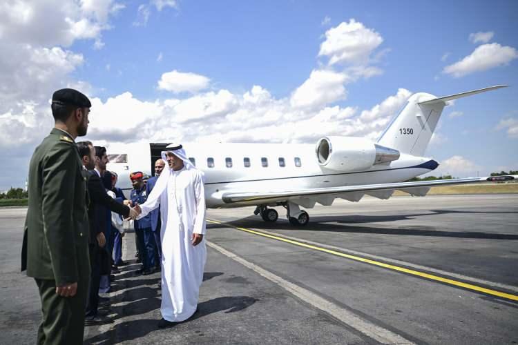 <p><span style="color:#B22222"><strong>BAE</strong></span></p>

<p>BAE Savunma İşlerinden Sorumlu Devlet Bakanı Mohamed Bin Mubarak Fadhel Al Mazrouei, Esenboğa Havalimanı'na geldi.</p>
