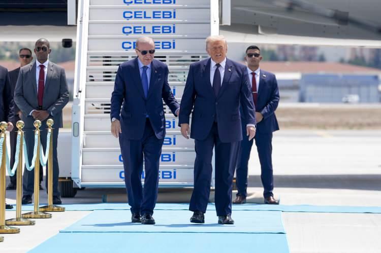 <p><span style="color:#B22222"><strong>TRUMP</strong></span></p>

<p>Cumhurbaşkanı Recep Tayyip Erdoğan, Ankara&rsquo;da d&uuml;zenlenen 36.⁠ ⁠NATO Devlet ve H&uuml;k&uuml;met Başkanları Zirvesi &ouml;ncesi T&uuml;rkiye'ye resmi ziyaret ger&ccedil;ekleştiren ABD Başkanı Donald Trump'ı Ankara Havalimanı'nda karşıladı.</p>

<p>&nbsp;</p>
