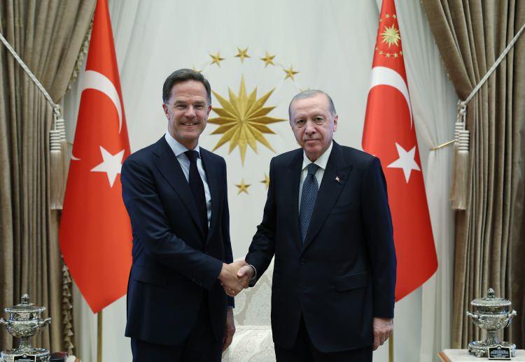 <p>Cumhurbaşkanı Recep Tayyip Erdoğan, NATO Genel Sekreteri Mark Rutte'yi kabul etti.</p>

<p>&nbsp;</p>
