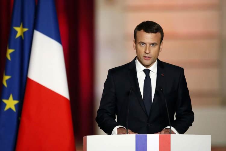 <p><strong><span style="color:#B22222">24)&nbsp; MACRON</span>&nbsp; |&nbsp; 1.78 m&nbsp; -&nbsp; Fransa</strong></p>
