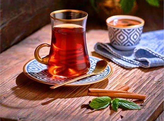 <p><span style="color:#B22222"><strong>&Ccedil;AY VE T&Uuml;RK KAHVESİ</strong></span></p>
