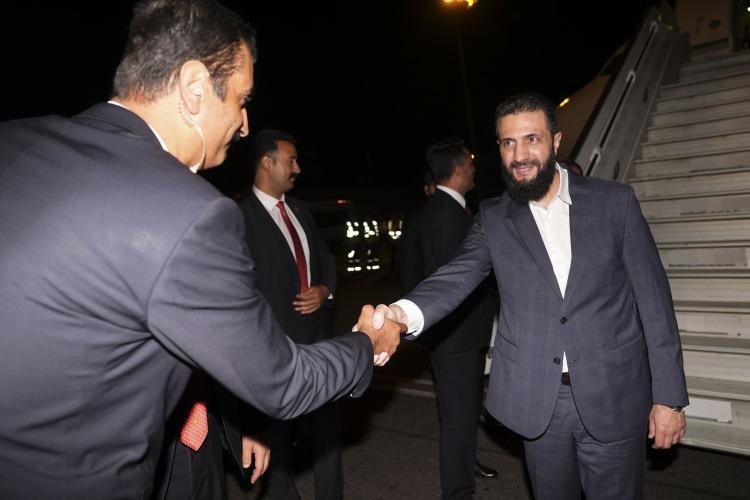 <p><span style="color:#B22222"><strong>SURİYE</strong></span></p>

<p>Suriye Cumhurbaşkanı Ahmed Şara, temaslarının ardından Ankara'dan ayrıldı.</p>

<p>&nbsp;</p>
