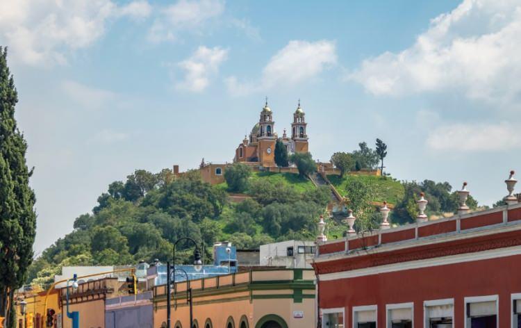 <p>Cholula (Meksika)</p>

<p>&nbsp;</p>
