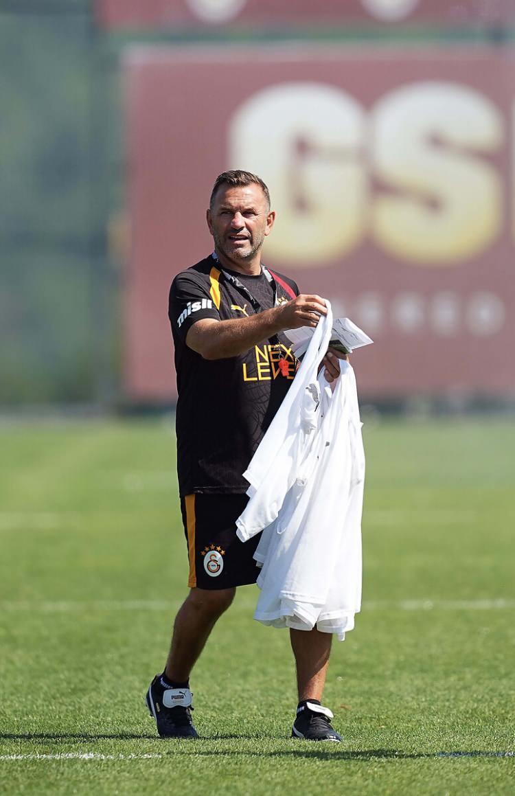 <p>Okan Buruk'un yeni sezonda kadroda d&uuml;ş&uuml;nmediği 4 isim, TFF'ye bildirilen listede yer almadı.</p>
