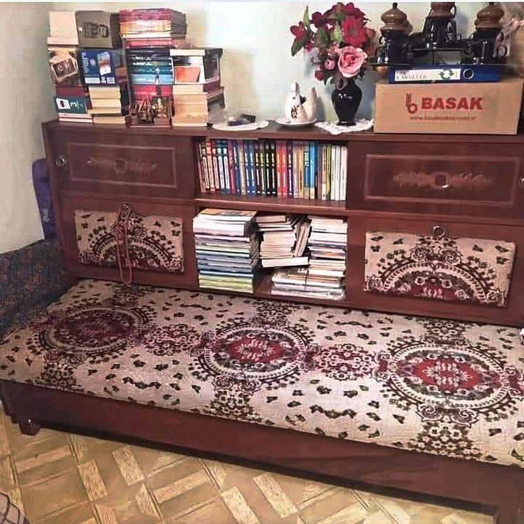 <p>Bir d&ouml;nem hemen hemen bir&ccedil;ok kişinin evinde olan dolaplı kanepeler&nbsp;şimdilerde ikinci el piyasasının en &ccedil;ok aranan par&ccedil;alarından biri oldu.</p>
