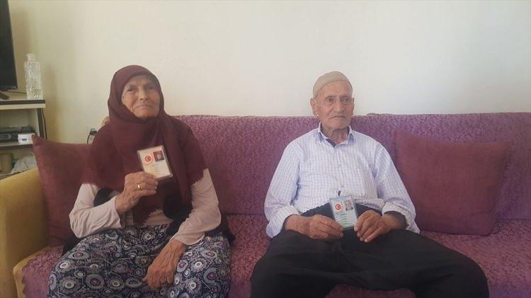 <p><strong>73 yıllık evliliklerinin temel sırrının &lsquo;sevgi&rsquo; ve &lsquo;saygı&rsquo; olduğunu belirten Balaban &ccedil;ifti, mutlu evliliğin ve sağlıklı yaşamın sırlarını da paylaştı.</strong></p>
