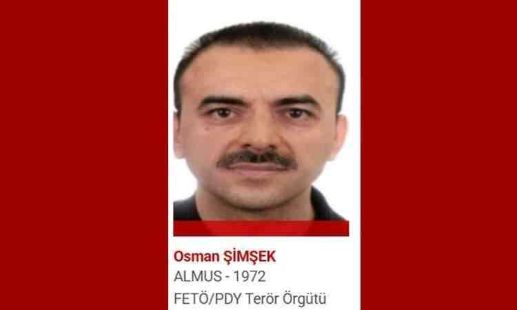 <p><strong><span style="color:#B22222">OSMAN ŞİMŞEK</span>&nbsp; |&nbsp; FET&Ouml; - PDY TER&Ouml;R &Ouml;RG&Uuml;T&Uuml;</strong></p>

<p>&nbsp;</p>

<p>FET&Ouml; elebaşı G&uuml;len'in 25 yıl &ouml;zel kalem g&ouml;revini &uuml;stlenen ve şu anda ABD'de firari olan Osman Şimşek</p>
