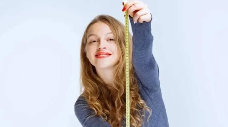 <p><strong>20</strong>. Dominika: 180.2 cm</p>

<p><strong>19</strong>. Almanya: 180.3 cm&nbsp;</p>

<p><strong>18</strong>. Norve&ccedil;: 180.5 cm&nbsp;</p>

<p><strong>17</strong>. İsve&ccedil;: 180.5 cm&nbsp;</p>

<p><strong>16</strong>. Finlandiya: 180.6 cm</p>
